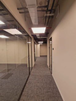 İcarə ofis 3 otaqlı 80 m², 28 May m.-8