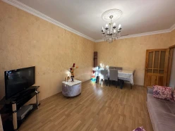 Satılır köhnə tikili 3 otaqlı 75 m², Sumqayıt-2