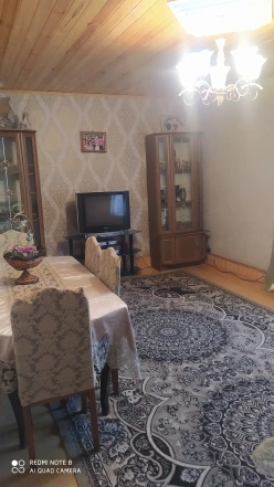 Satılır köhnə tikili 6 otaqlı 200 m², Azadlıq prospekti m.-5