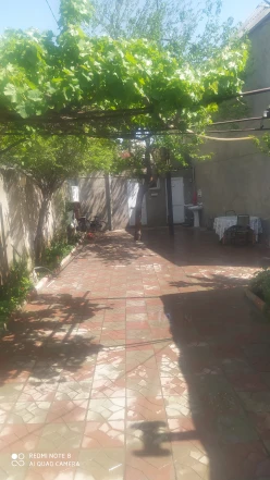 Satılır köhnə tikili 6 otaqlı 200 m², Azadlıq prospekti m.-17