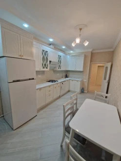 İcarə yeni tikili 2 otaqlı 98 m²,  28 May m.-10