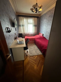 Satılır köhnə tikili 3 otaqlı 75 m², 20 yanvar m.-6 Satılır köhnə tikili 3 otaqlı 75 m², 20 yanvar m.-6