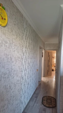 Satılır köhnə tikili 3 otaqlı 85 m², İnşaatçılar m.-5 Satılır köhnə tikili 3 otaqlı 85 m², İnşaatçılar m.-5