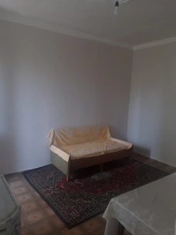 Satılır köhnə tikili 2 otaqlı 45 m², Memar Əcəmi m.-6