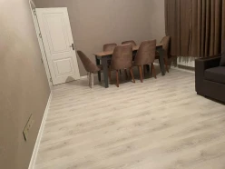 Satılır yeni tikili 2 otaqlı 60 m², İnşaatçılar m.-4