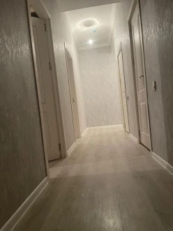 Satılır yeni tikili 2 otaqlı 60 m², İnşaatçılar m.-11