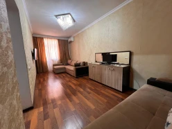 Satılır yeni tikili 1 otaqlı 45 m², İnşaatçılar m.-2