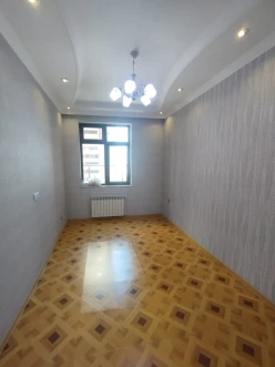 Satılır yeni tikili 4 otaqlı 147 m², İnşaatçılar m.-21