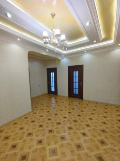 Satılır yeni tikili 4 otaqlı 147 m², İnşaatçılar m.-7