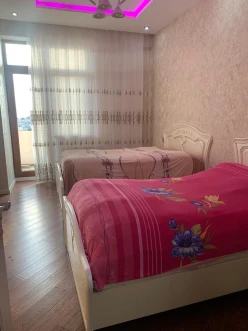 Satılır yeni tikili 3 otaqlı 141 m², İnşaatçılar m.-10