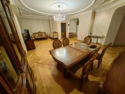 İcarə yeni tikili 3 otaqlı 120 m²,  Elmlər Akademiyası m.-5