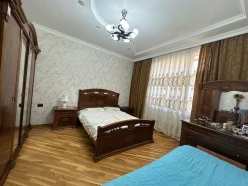 Satılır ev/villa 6 otaqlı 280 m², Bakıxanov q.-19