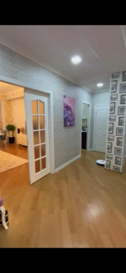 Satılır yeni tikili 3 otaqlı 110 m², İnşaatçılar m.-7