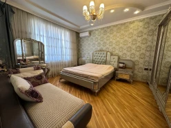 Satılır ev/villa 6 otaqlı 280 m², Bakıxanov q.-22