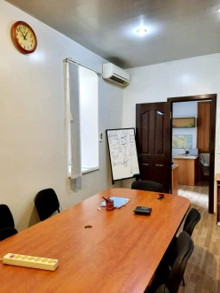 İcarə ofis 3 otaqlı 47 m², İçəri Şəhər m.-12