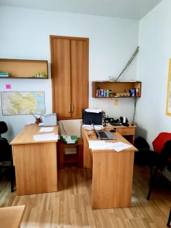 İcarə ofis 3 otaqlı 47 m², İçəri Şəhər m.-11
