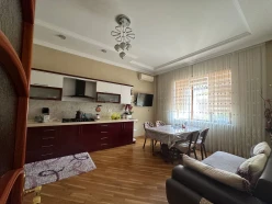 Satılır ev/villa 6 otaqlı 280 m², Bakıxanov q.-18
