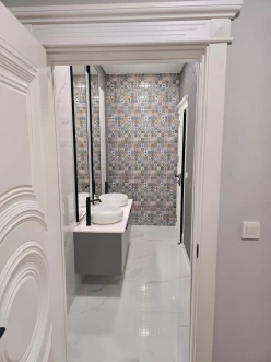 İcarə ofis 8 otaqlı 190 m²,  Şah İsmayıl Xətai m.-18