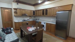 İcarə yeni tikili 3 otaqlı 188 m²,  Nəsimi-8