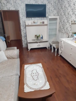 İcarə yeni tikili 2 otaqlı 90 m², İnşaatçılar m.-5