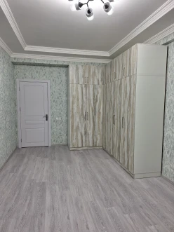 Satılır yeni tikili 2 otaqlı 76.7 m², İnşaatçılar m.-7