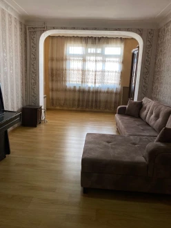 Satılır köhnə tikili 3 otaqlı 85 m², Qara Qarayev m.-2