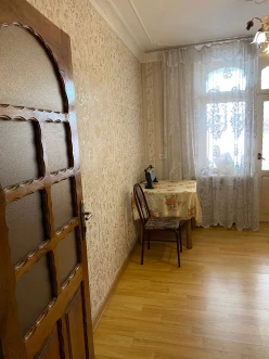 Satılır köhnə tikili 3 otaqlı 85 m², Qara Qarayev m.-11