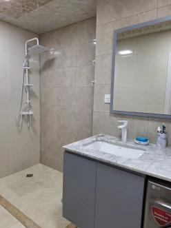 Satılır yeni tikili 2 otaqlı 76.7 m², İnşaatçılar m.-5