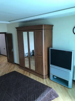 İcarə yeni tikili 3 otaqlı 110 m²,  Elmlər Akademiyası m.-20