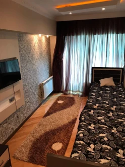 İcarə yeni tikili 3 otaqlı 110 m²,  Elmlər Akademiyası m.-2