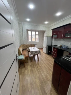 İcarə köhnə tikili 2 otaqlı 65 m², İnşaatçılar m.-5