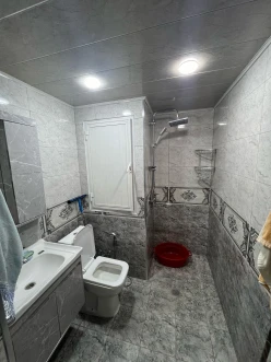 İcarə köhnə tikili 2 otaqlı 65 m², İnşaatçılar m.-11