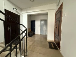 Satılır yeni tikili 4 otaqlı 140 m², İnşaatçılar m.-12 Satılır yeni tikili 4 otaqlı 140 m², İnşaatçılar m.-12