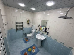 Satılır yeni tikili 4 otaqlı 140 m², İnşaatçılar m.-3 Satılır yeni tikili 4 otaqlı 140 m², İnşaatçılar m.-3