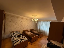 Satılır yeni tikili 4 otaqlı 140 m², İnşaatçılar m.-8 Satılır yeni tikili 4 otaqlı 140 m², İnşaatçılar m.-8