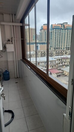 İcarə yeni tikili 3 otaqlı 145 m²,  28 May m.-14