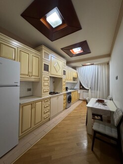 İcarə yeni tikili 3 otaqlı 120 m²,  Nizami m.-13