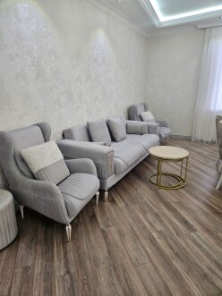 İcarə yeni tikili 3 otaqlı 145 m²,  28 May m.-2