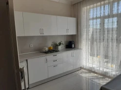 Satılır yeni tikili 4 otaqlı 98 m², Avtovağzal m.-21 Satılır yeni tikili 4 otaqlı 98 m², Avtovağzal m.-21
