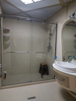 İcarə yeni tikili 3 otaqlı 150 m²,  28 May m.-10