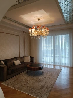 İcarə yeni tikili 3 otaqlı 150 m²,  28 May m.-8