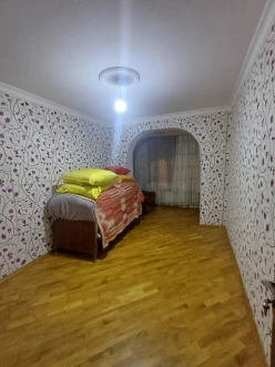 İcarə köhnə tikili 2 otaqlı 65 m², Azadlıq prospekti m.-4