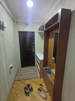 İcarə köhnə tikili 2 otaqlı 65 m², Azadlıq prospekti m.-7