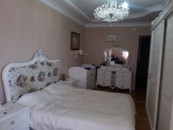 Satılır yeni tikili 3 otaqlı 160 m², Memar Əcəmi m.-3