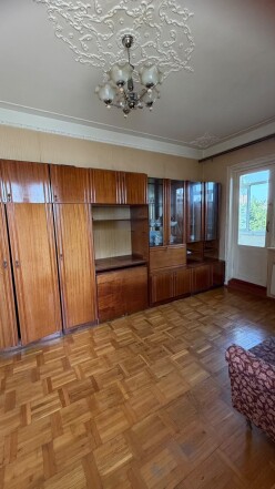 İcarə köhnə tikili 3 otaqlı 63 m²,  9-cu mikrorayon