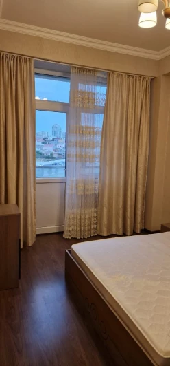 İcarə yeni tikili 3 otaqlı 85 m², İnşaatçılar m.-10