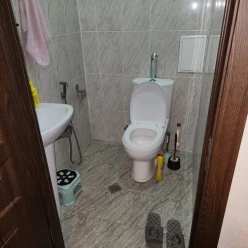 İcarə yeni tikili 3 otaqlı 85 m², İnşaatçılar m.-8