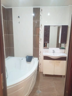 Satılır yeni tikili 3 otaqlı 130 m²,  İnşaatçılar m.-11