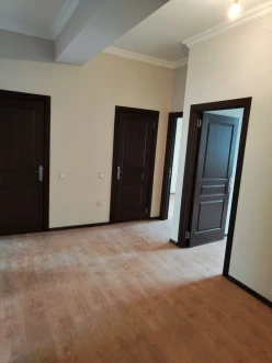 Satılır yeni tikili 4 otaqlı 100 m²,  İnşaatçılar m.-8