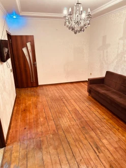 Satılır köhnə tikili 2 otaqlı 45 m²,  Dərnəgül m.-9